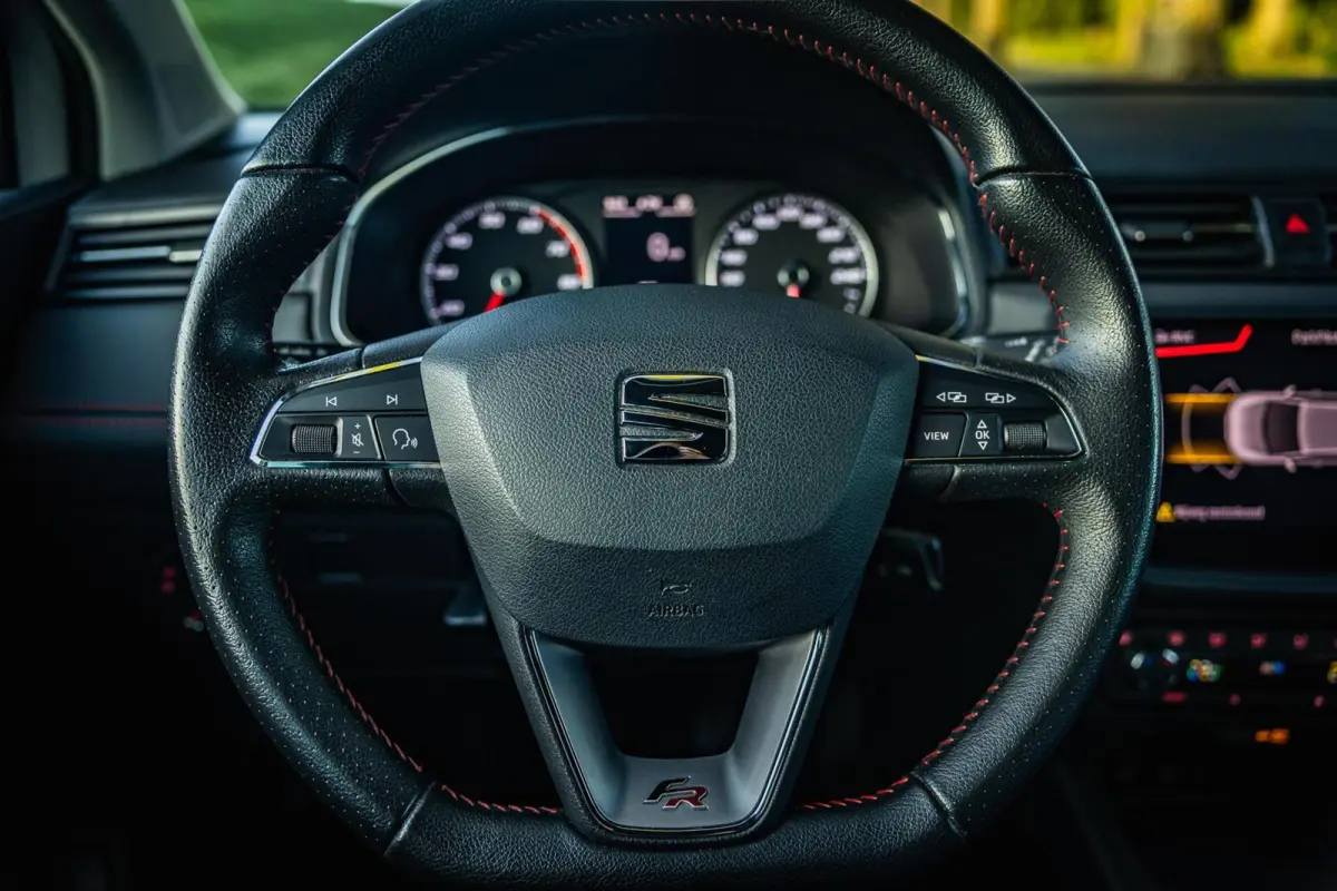 1.0 TSI FR |Sfeerverlichting | Carplay | 116pk