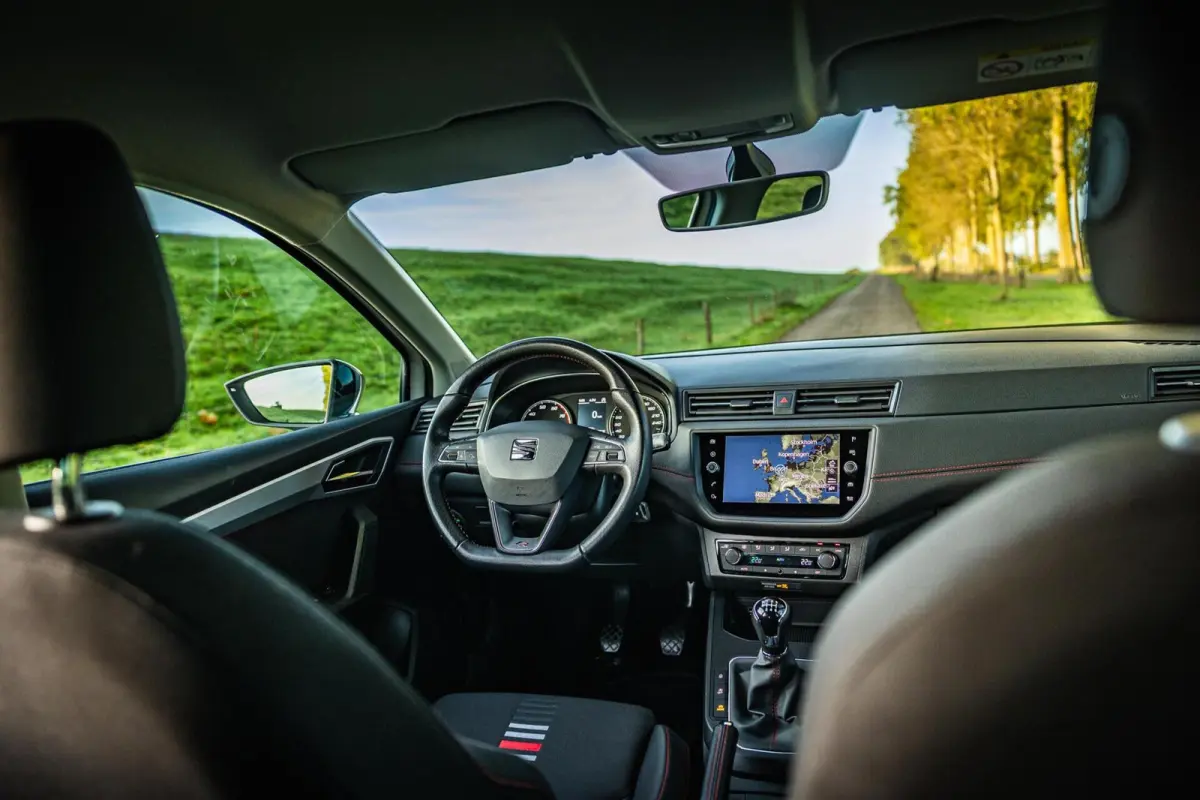 1.0 TSI FR |Sfeerverlichting | Carplay | 116pk