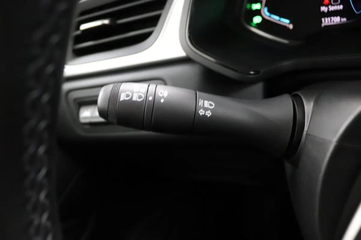 1.6 E-Tech full hybrid*CAM*ECC*CRUISE*NAVI*LED*