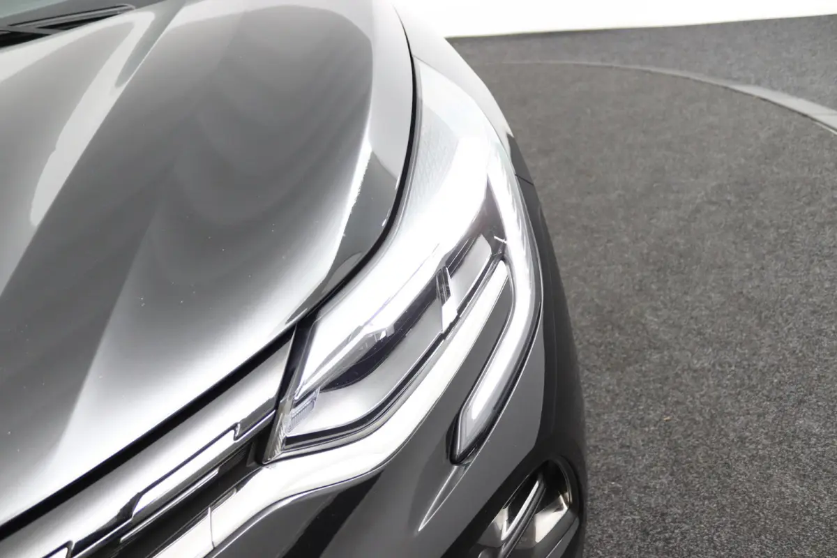 1.6 E-Tech full hybrid*CAM*ECC*CRUISE*NAVI*LED*