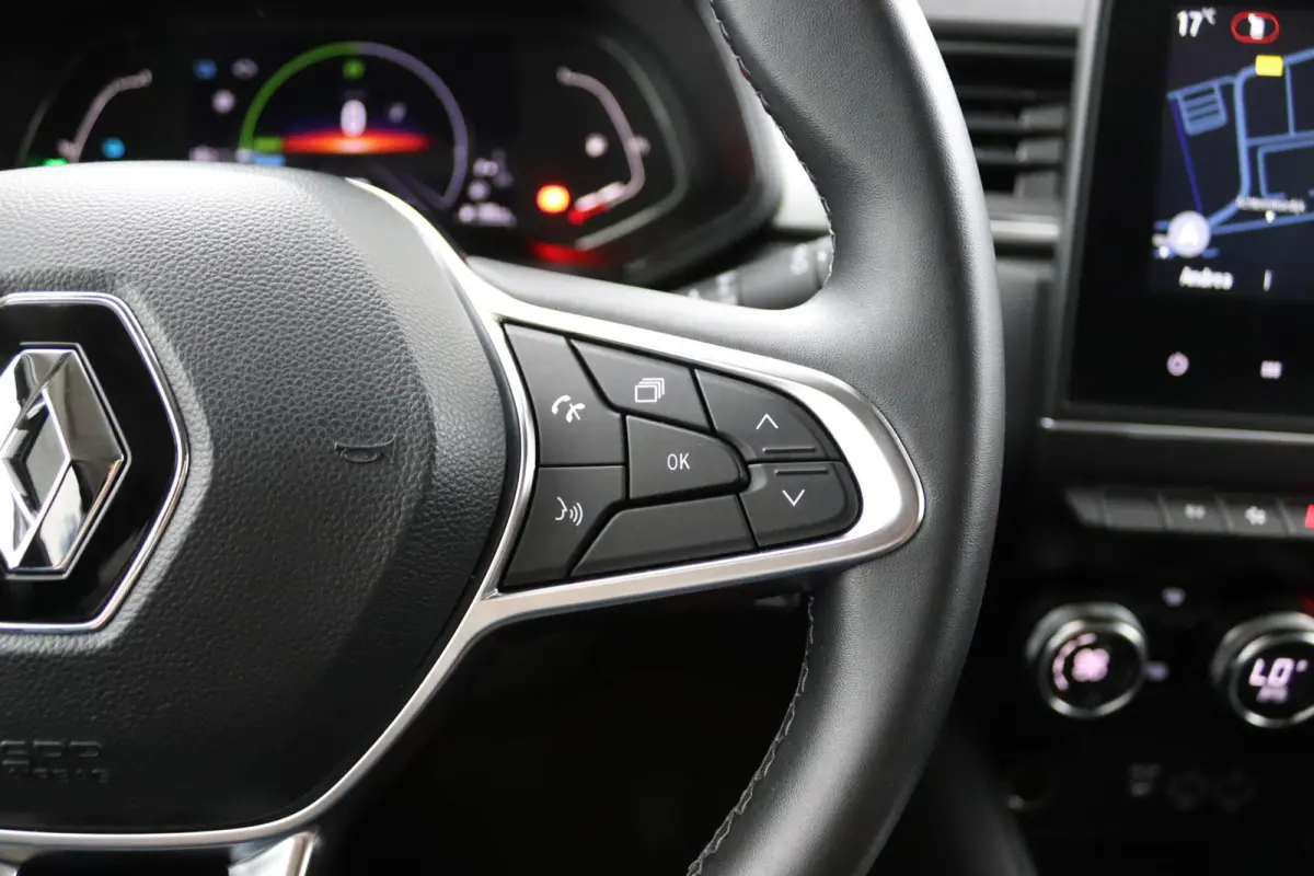1.6 E-Tech full hybrid*CAM*ECC*CRUISE*NAVI*LED*