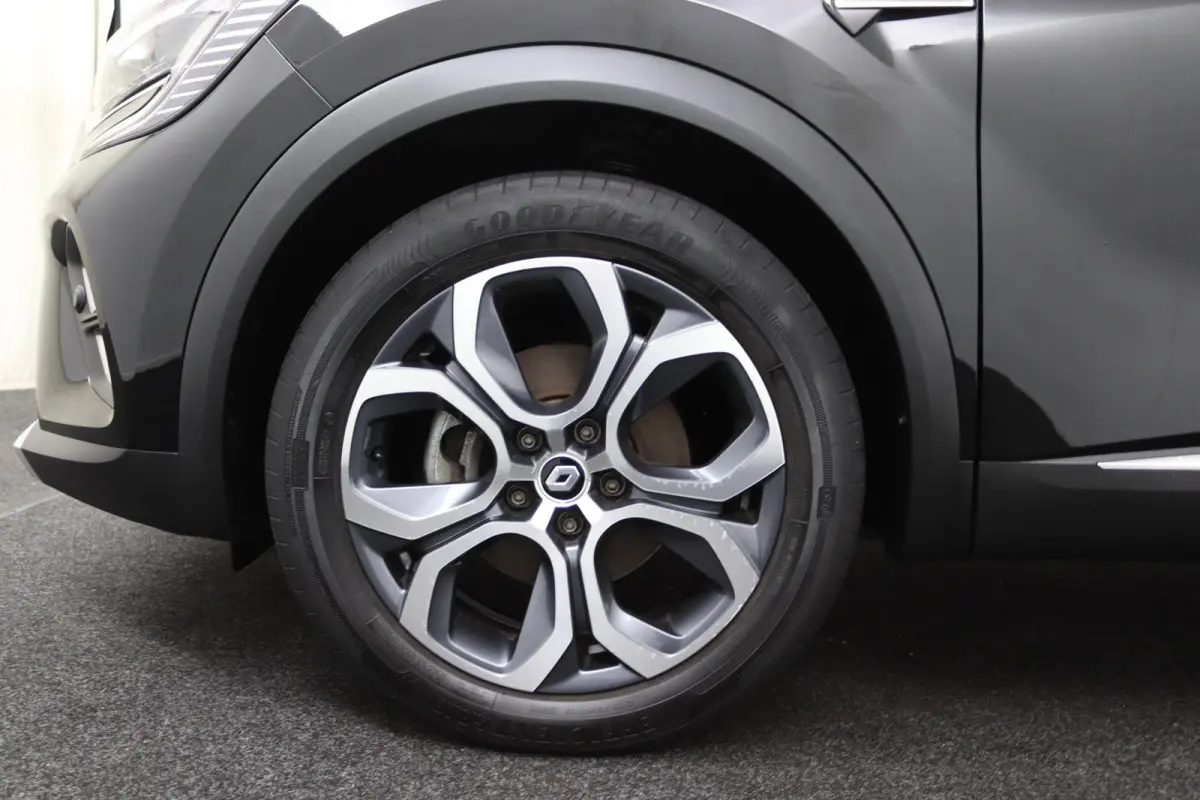 1.6 E-Tech full hybrid*CAM*ECC*CRUISE*NAVI*LED*