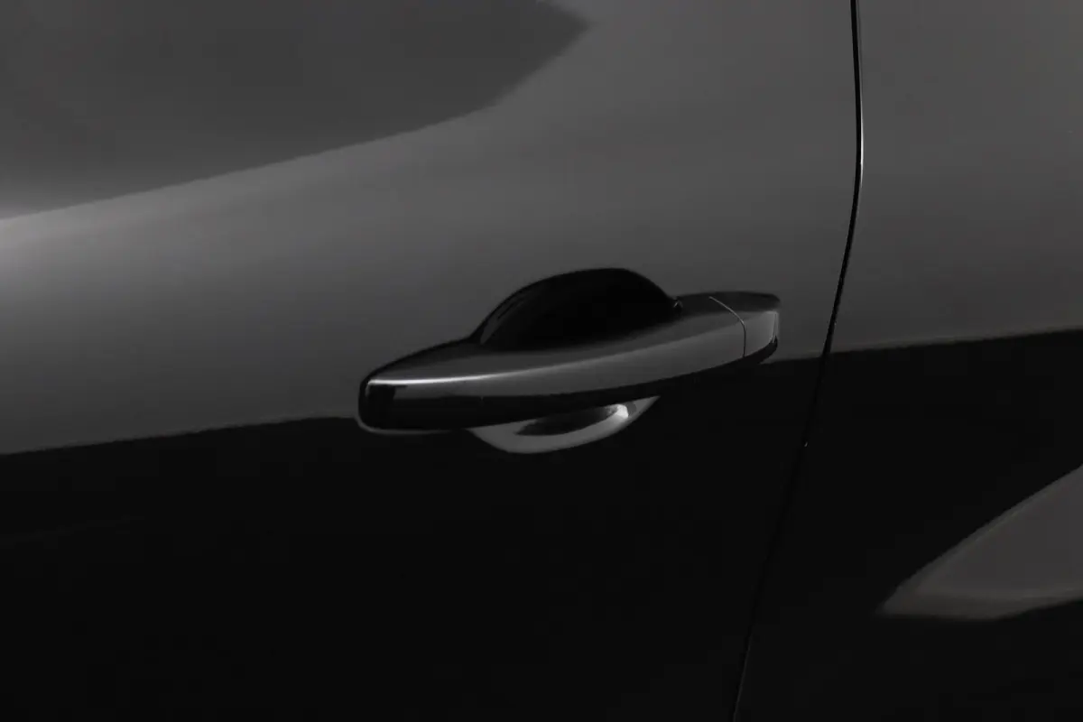 1.6 E-Tech full hybrid*CAM*ECC*CRUISE*NAVI*LED*