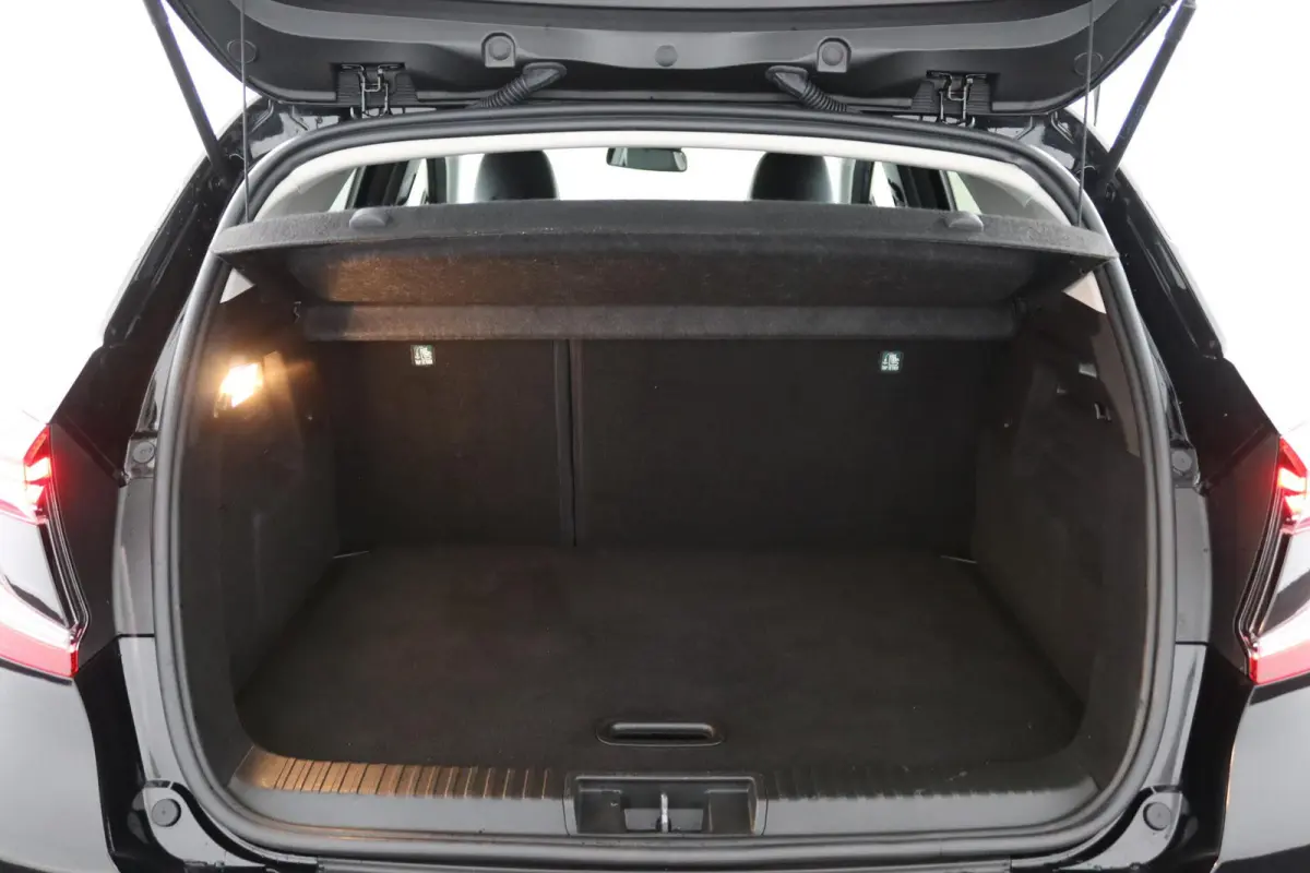 1.6 E-Tech full hybrid*CAM*ECC*CRUISE*NAVI*LED*