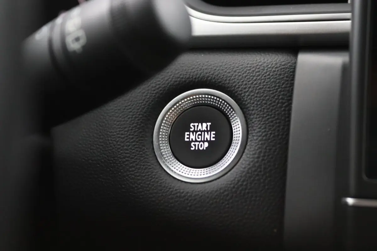 1.6 E-Tech full hybrid*CAM*ECC*CRUISE*NAVI*LED*