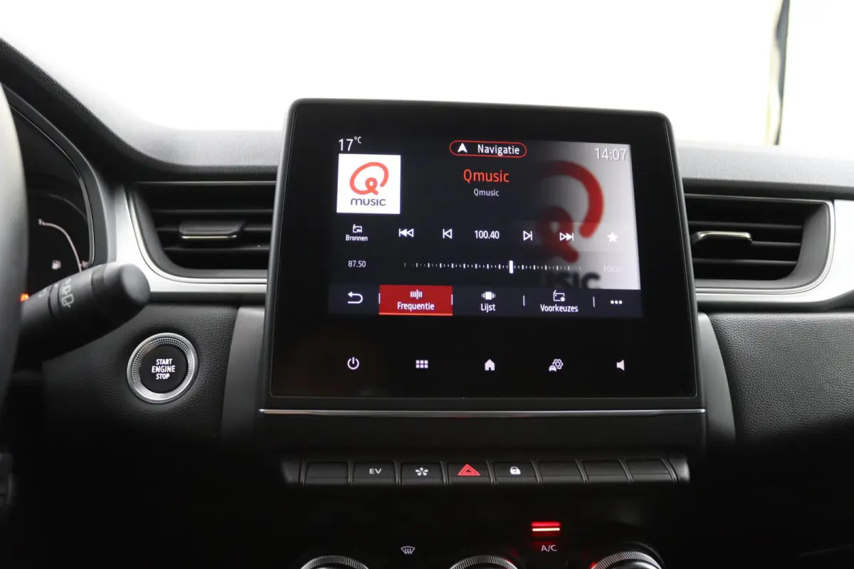1.6 E-Tech full hybrid*CAM*ECC*CRUISE*NAVI*LED*