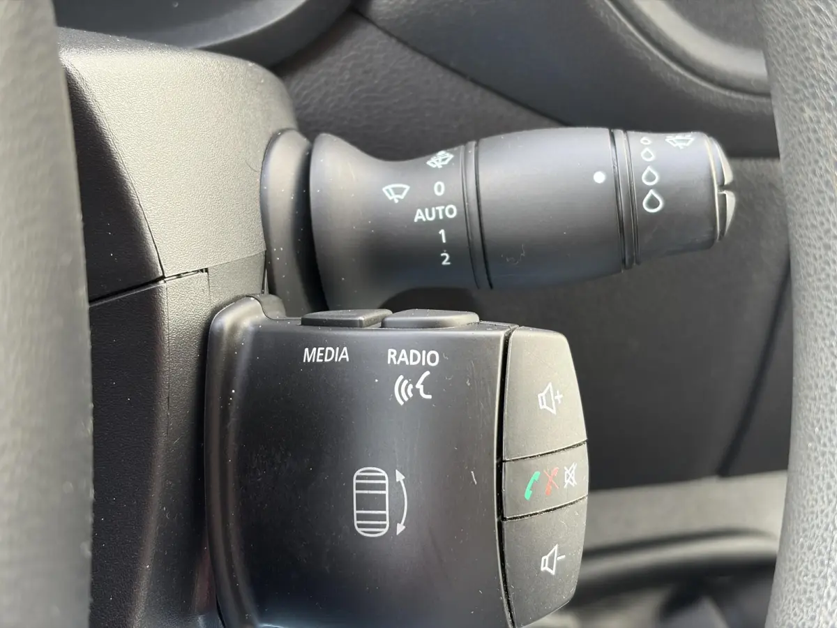 T35 2.3 dCi 180 L3H2*NAVI*HAAK*CAM*A/C*CRUISE*TEL*