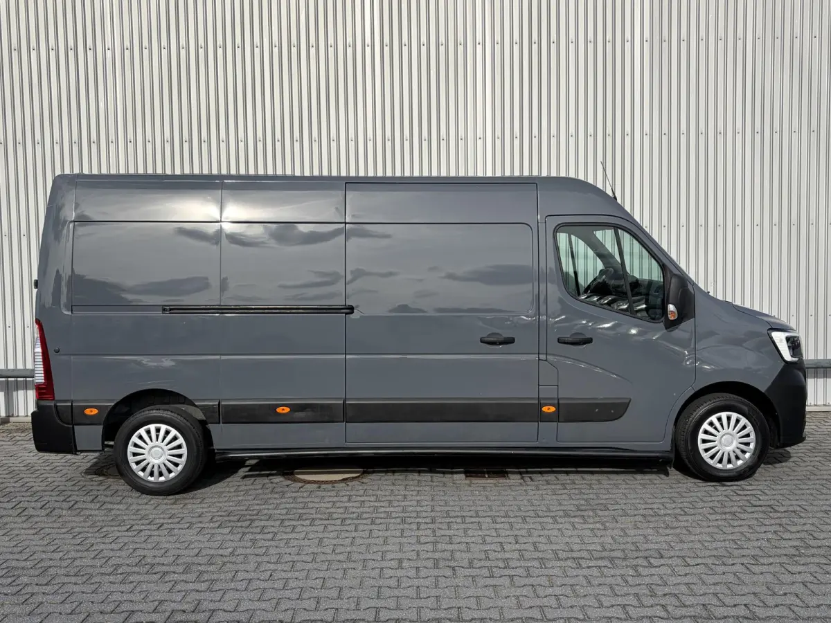 T35 2.3 dCi 180 L3H2*NAVI*HAAK*CAM*A/C*CRUISE*TEL*