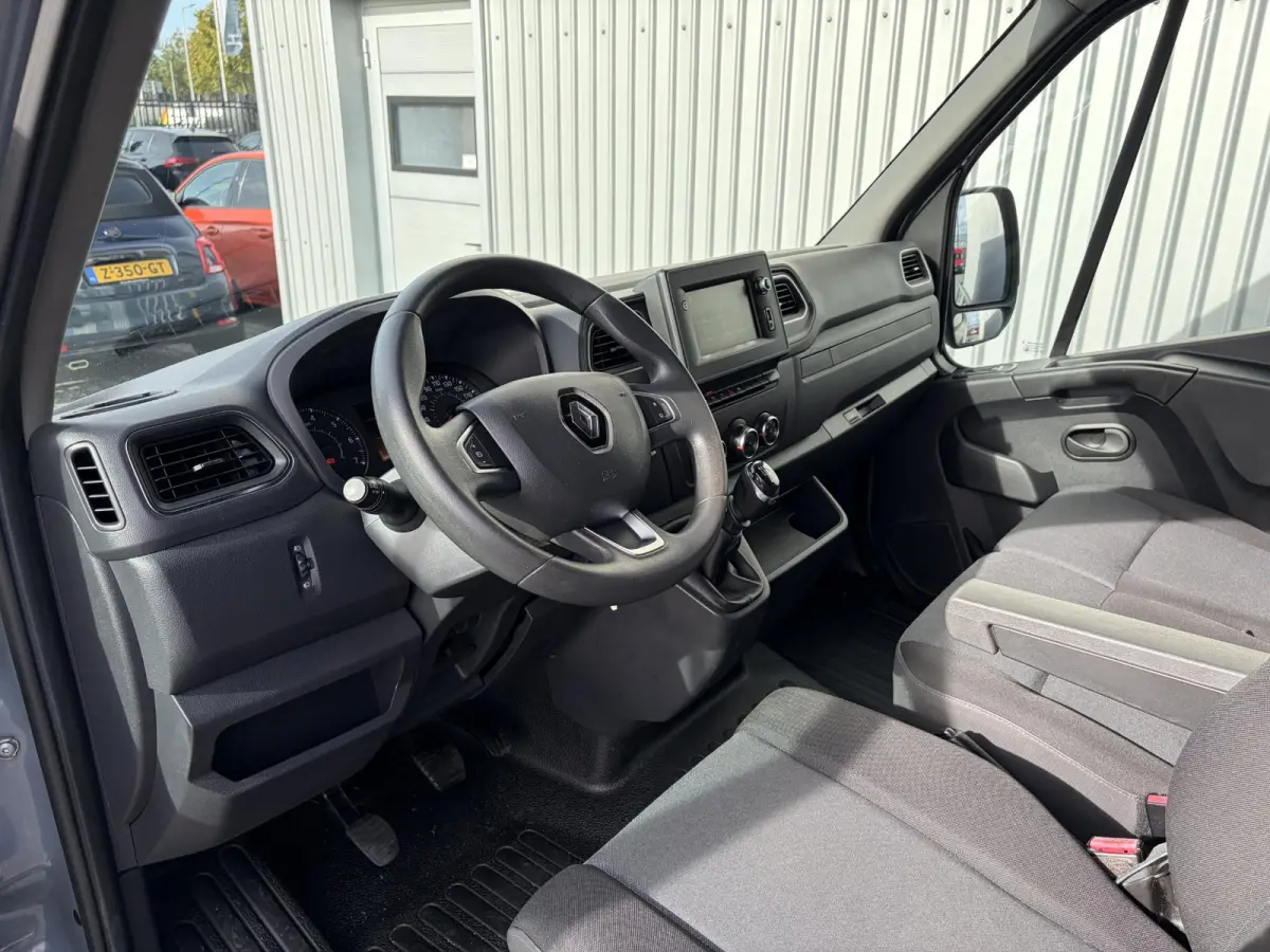 T35 2.3 dCi 180 L3H2*NAVI*HAAK*CAM*A/C*CRUISE*TEL*