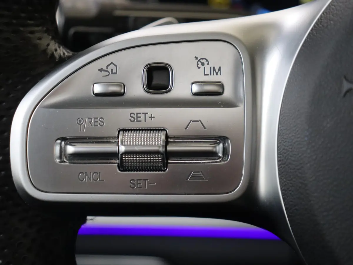 350 de 4MATIC AMG Line/ rijassistentiepakket/ elec. wegklapbare trekhaak