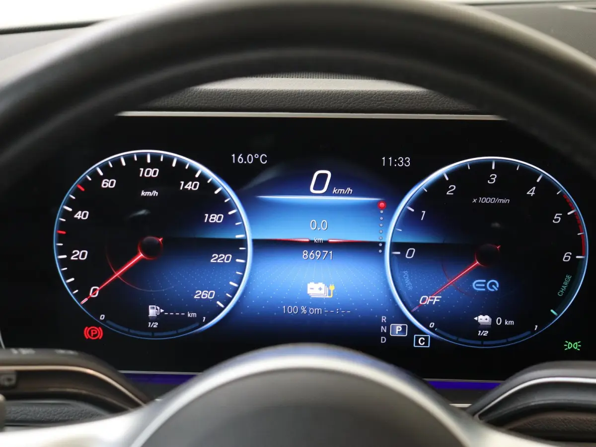 350 de 4MATIC AMG Line/ rijassistentiepakket/ elec. wegklapbare trekhaak