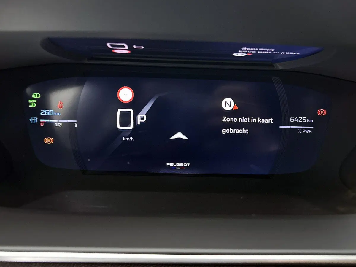 1.2 Hybrid 145 GT | Elektrische Bestuurderstoel | Verwarmbare Voorstoelen | Navigatie | Dode Hoek Bewaking | Camera Voor + Achter | Adaptieve Cruise Control |
