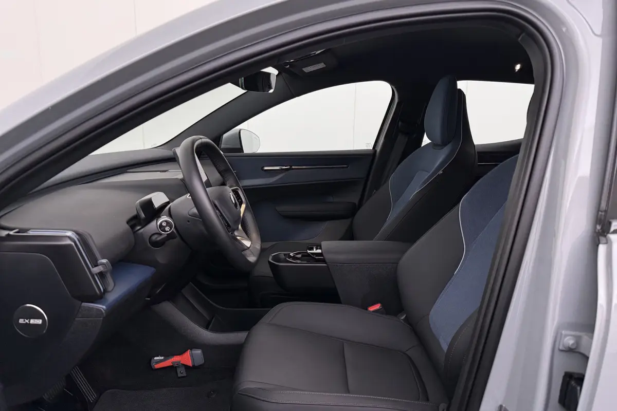 Single Motor Extended Range Core 69 kWh Warmtepomp Adapt. Cruise Carplay