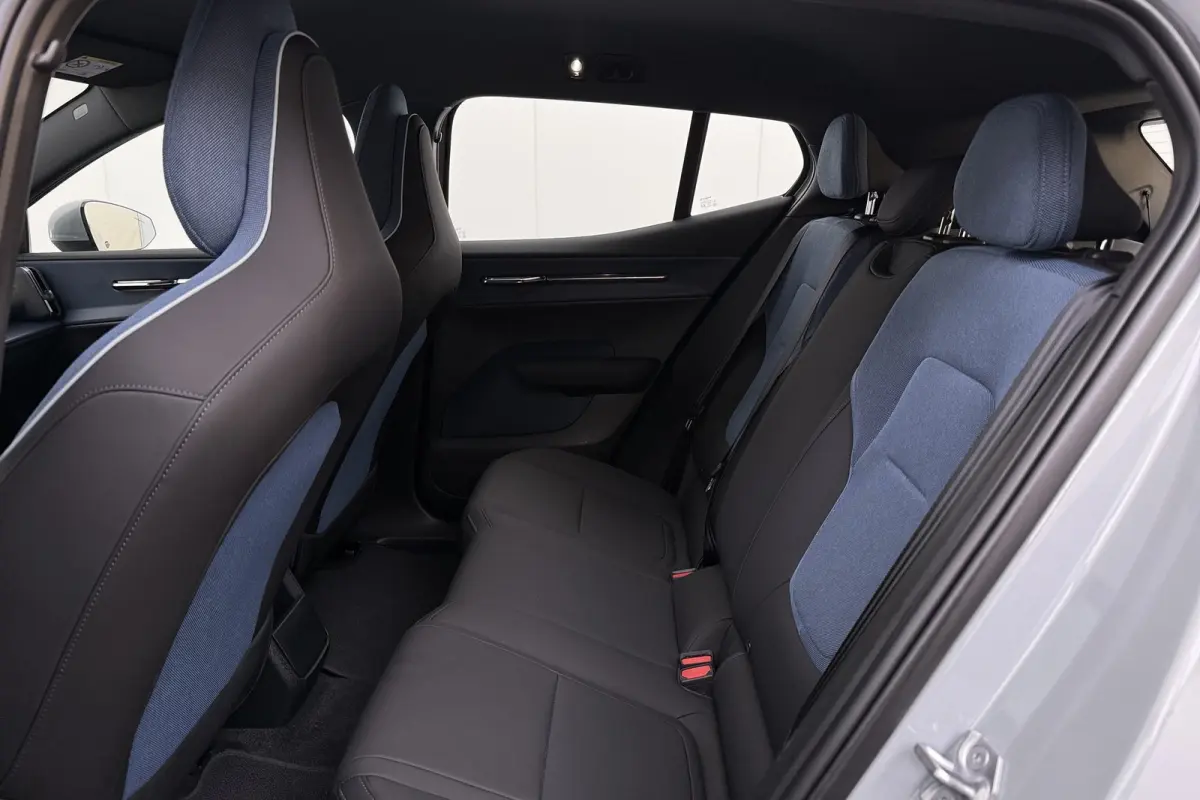 Single Motor Extended Range Core 69 kWh Warmtepomp Adapt. Cruise Carplay