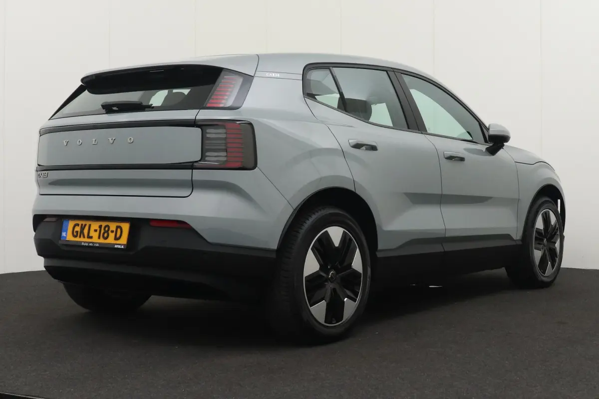 Single Motor Extended Range Core 69 kWh Warmtepomp Adapt. Cruise Carplay