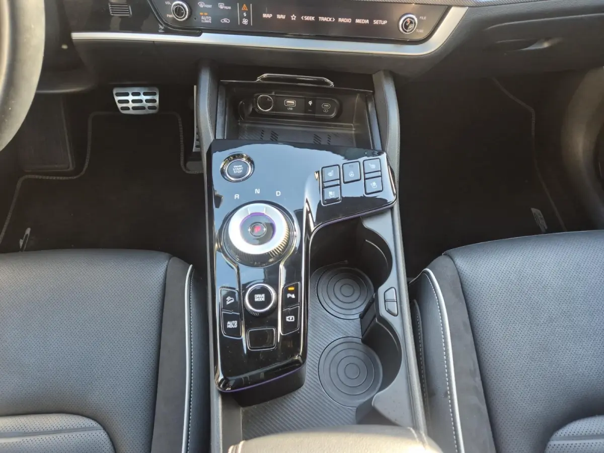 1.6 T-GDi Hybrid GT-PlusLine | Cruise Control | Climate Control | Navigatie | Camera | Stoelverwarming | Stuurverwarming | Memory | Panoramadak |