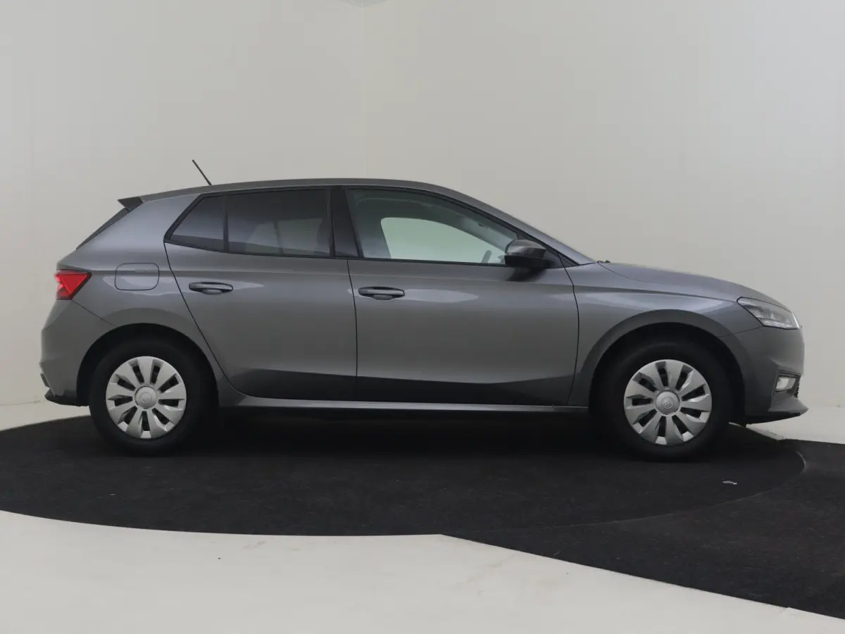 1.0 TSI Selection l Parkeersensoren l Apple Car play / Android l Digital Dash l Metallic lak l Cr Control l Full LED l