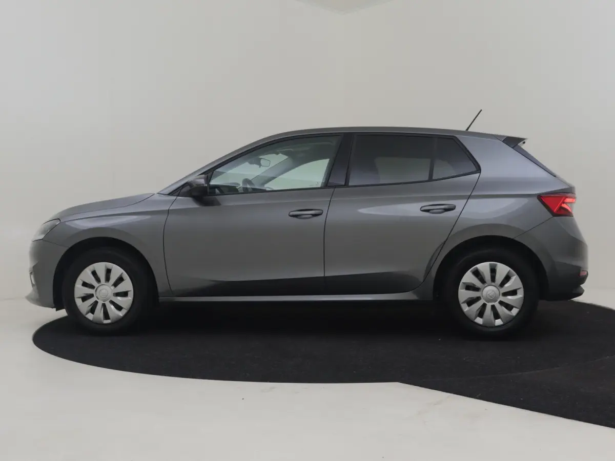 1.0 TSI Selection l Parkeersensoren l Apple Car play / Android l Digital Dash l Metallic lak l Cr Control l Full LED l