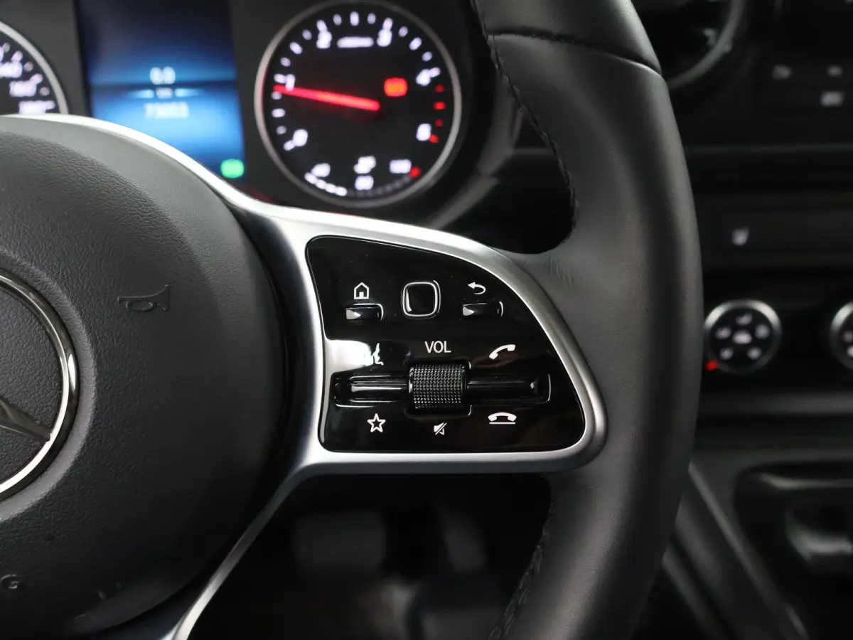 112 CDI | AUT. | L2 | PRO | TREKHAAK | SCHUIFDEUR L+R | PARKEERCAMERA | BLUETOOTH | CRUISE CONTROL | CERTIFIED