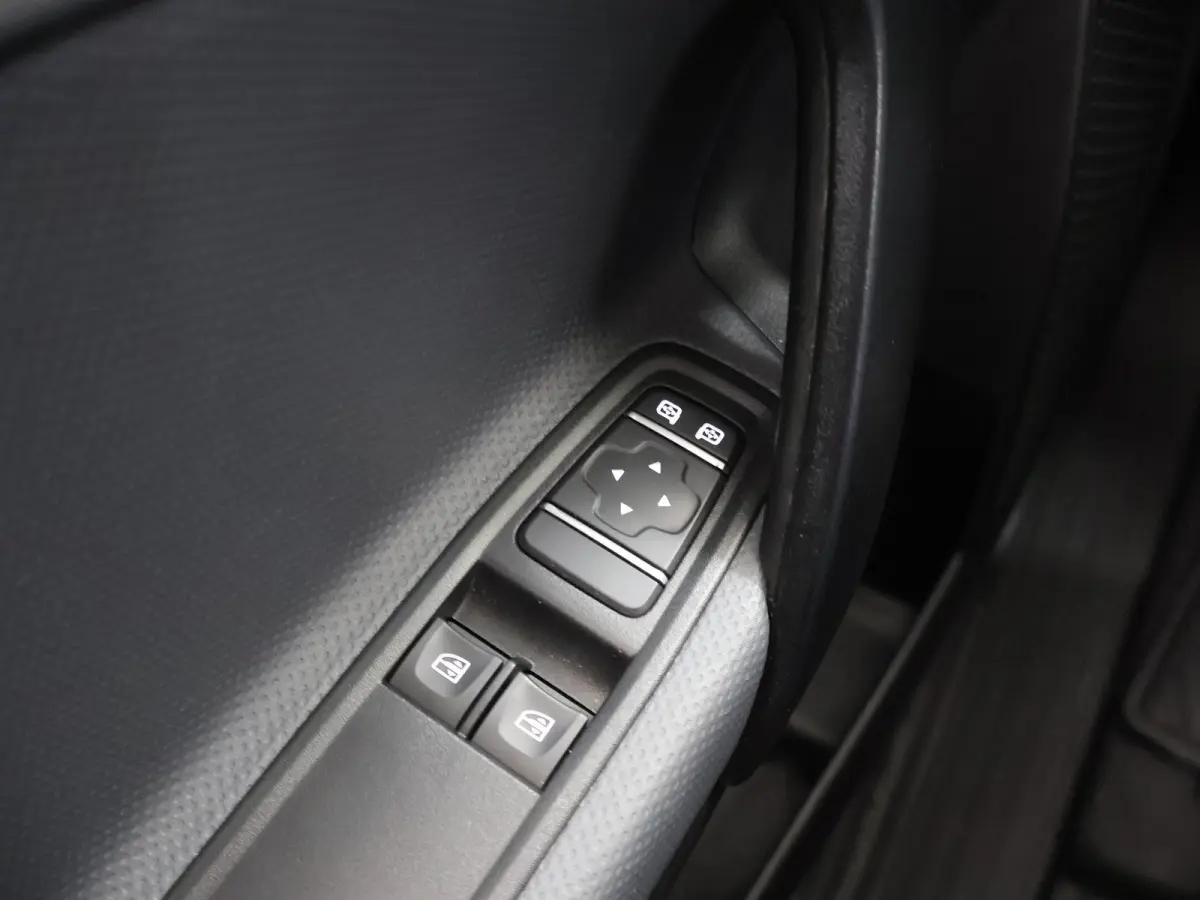 112 CDI | AUT. | L2 | PRO | TREKHAAK | SCHUIFDEUR L+R | PARKEERCAMERA | BLUETOOTH | CRUISE CONTROL | CERTIFIED