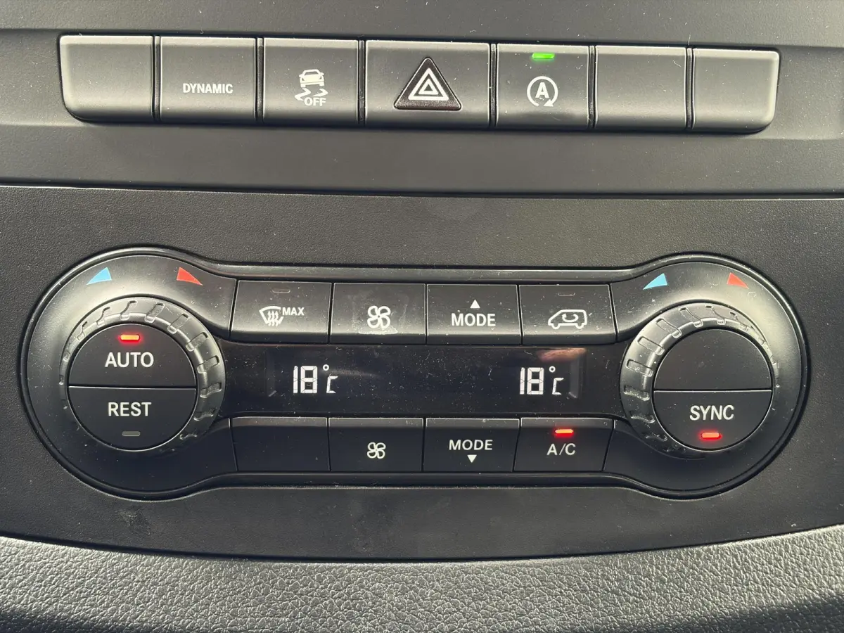 114 CDI Lang*AUTOM*NAVI*CAM*ECC*HAAK*CRUISE*TEL*