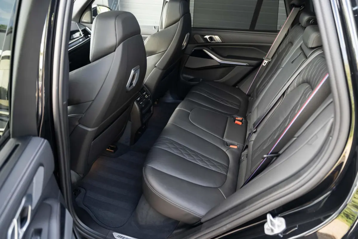 xDrive50e M Sport Pro Maxton H/K Soft-Close Trek 22''