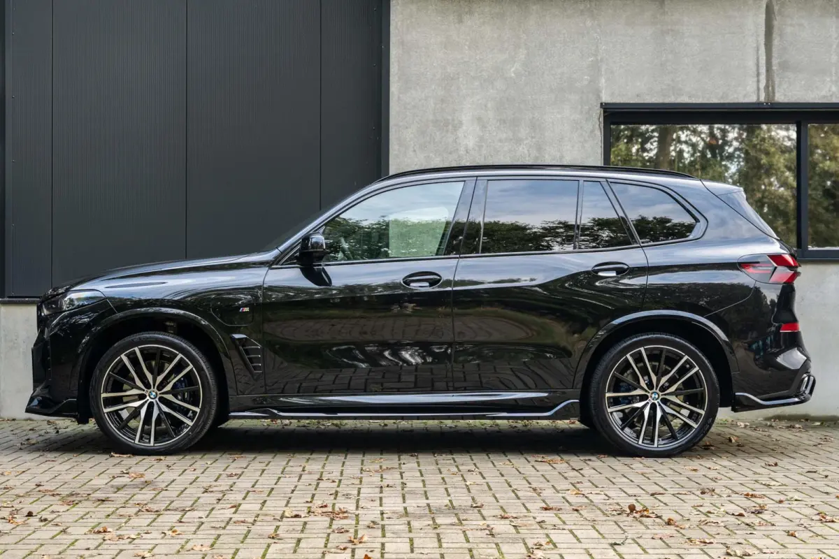 xDrive50e M Sport Pro Maxton H/K Soft-Close Trek 22''