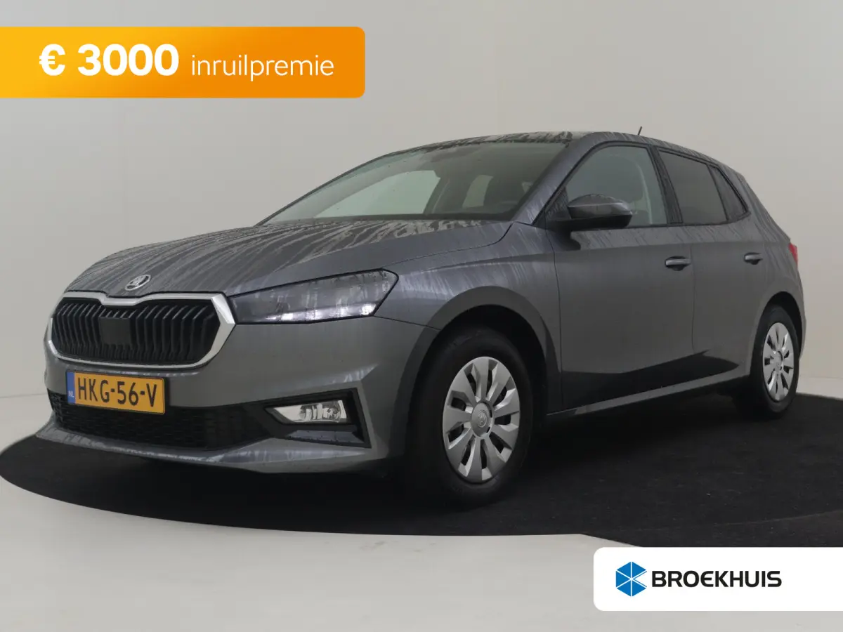 1.0 TSI Selection l Parkeersensoren l Apple Car Play / Android l Metallic lak l Multifunct. Stuur l Full LED l Digital Dash l