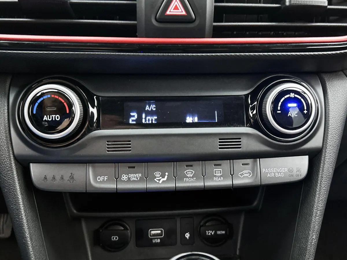 1.6 GDI HEV Premium 105 PK | Automaat | Achteruitrij Camera | Climate Control | Cruise Control | Apple Carplay | Android Auto | Lichtmetalen Velgen |
