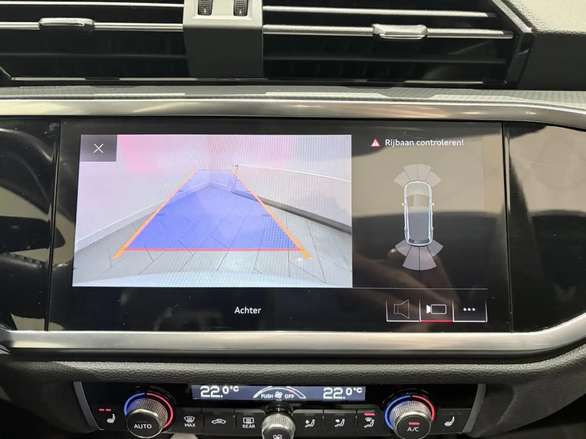 35 TFSI Pro Line business Airco | Achteruitrij camera | Parkeerhulp voor en achter | Cruis control | Panoramisch schuifdak | Navigatie | Bluetooth | Cruise Control | Electronic Climate Contr