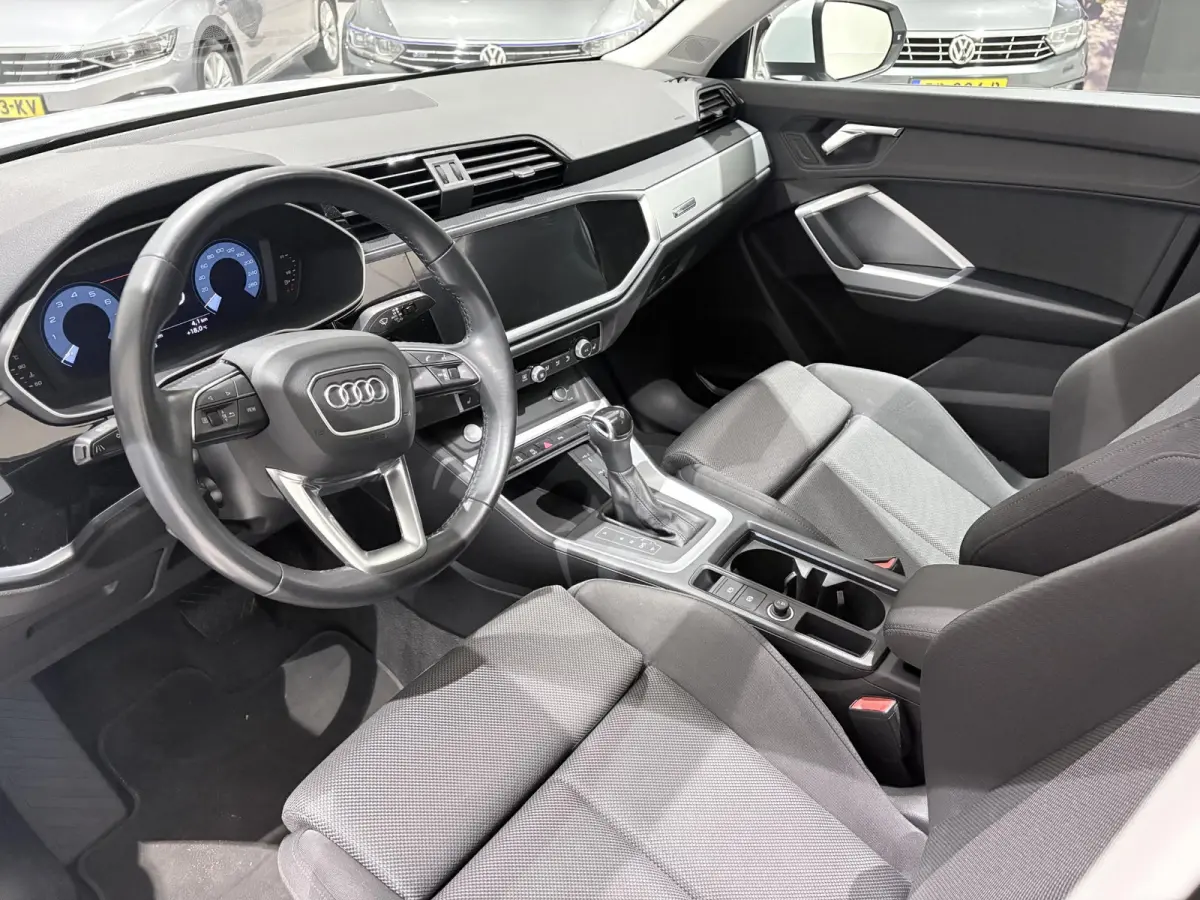 35 TFSI Pro Line business Airco | Achteruitrij camera | Parkeerhulp voor en achter | Cruis control | Panoramisch schuifdak | Navigatie | Bluetooth | Cruise Control | Electronic Climate Contr
