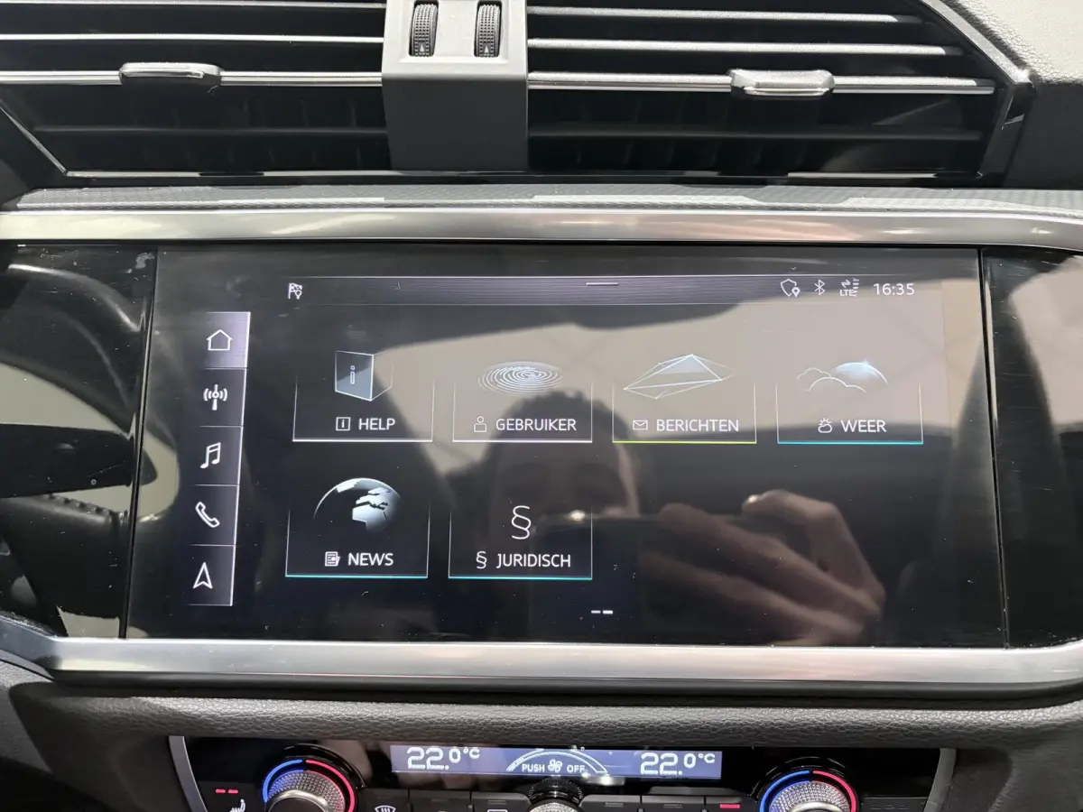 35 TFSI Pro Line business Airco | Achteruitrij camera | Parkeerhulp voor en achter | Cruis control | Panoramisch schuifdak | Navigatie | Bluetooth | Cruise Control | Electronic Climate Contr