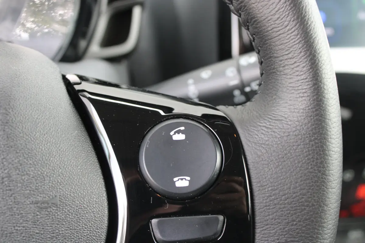 1.0 e-VTi Allure | Navi by app | Apple carplay | Camera | LED | Mistlampen | NL auto | 15.000km |
