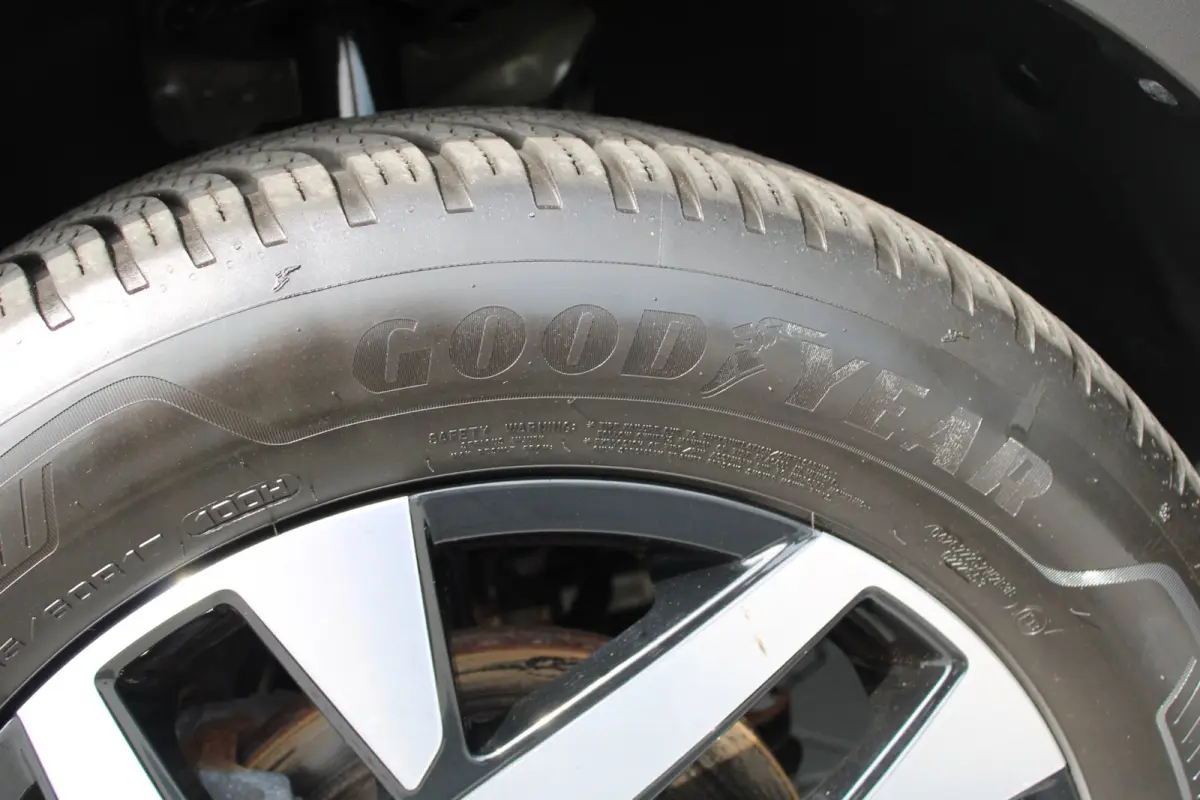 1.2 Turbo GS AUTOMAAT VAN € 23.950 VOOR € 21500