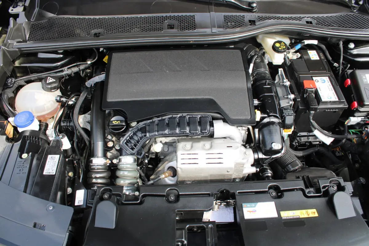 1.2 Turbo GS AUTOMAAT VAN € 23.950 VOOR € 21500