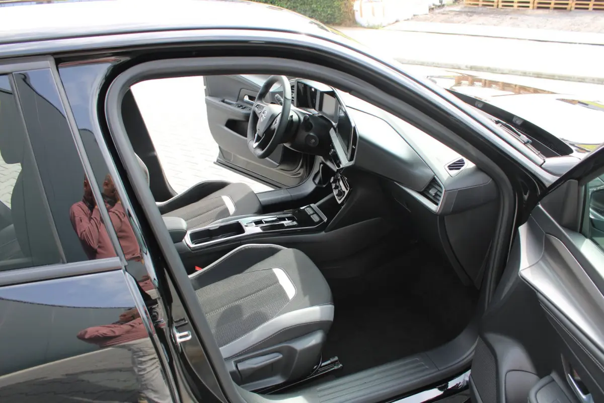 1.2 Turbo GS AUTOMAAT VAN € 23.950 VOOR € 21500