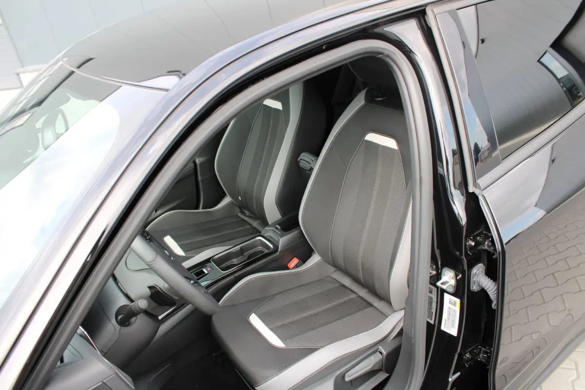 1.2 Turbo GS AUTOMAAT VAN € 23.950 VOOR € 21500