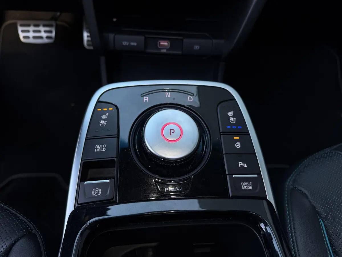 ExecutiveLine 64 kWh 17"/SOH 100%/Leder + memory/Schuif-kanteldak/Stuur + stoelverwarming v+a + koeling v/Dodehoek/Keyless/Apple Carplay & Android Auto