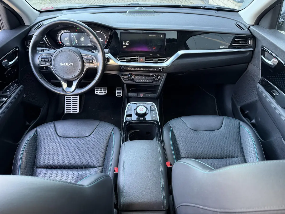 ExecutiveLine 64 kWh 17"/SOH 100%/Leder + memory/Schuif-kanteldak/Stuur + stoelverwarming v+a + koeling v/Dodehoek/Keyless/Apple Carplay & Android Auto
