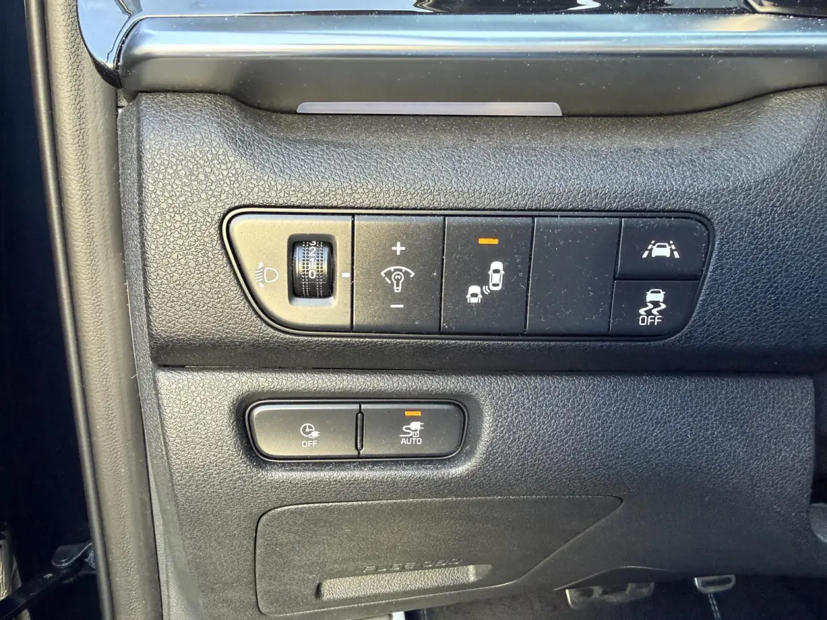 ExecutiveLine 64 kWh 17"/SOH 100%/Leder + memory/Schuif-kanteldak/Stuur + stoelverwarming v+a + koeling v/Dodehoek/Keyless/Apple Carplay & Android Auto