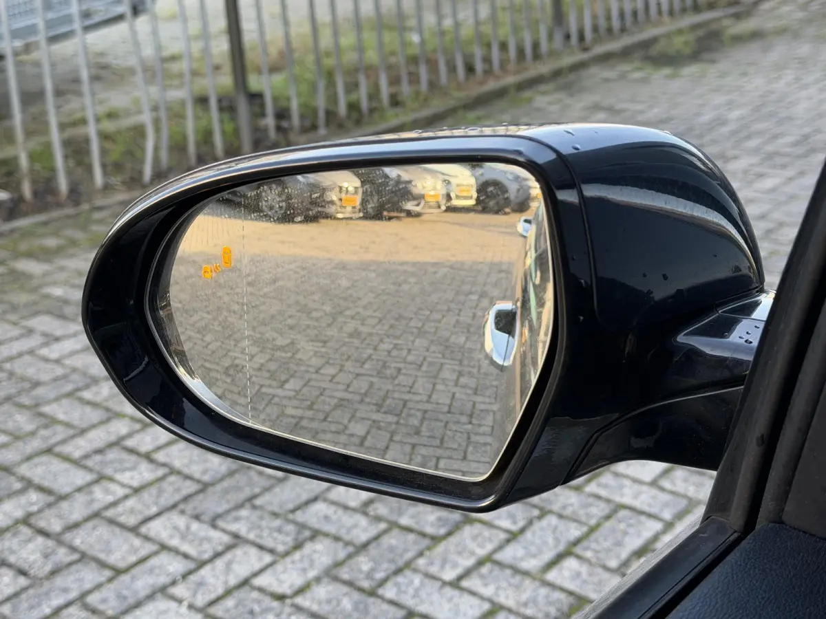 ExecutiveLine 64 kWh 17"/SOH 100%/Leder + memory/Schuif-kanteldak/Stuur + stoelverwarming v+a + koeling v/Dodehoek/Keyless/Apple Carplay & Android Auto