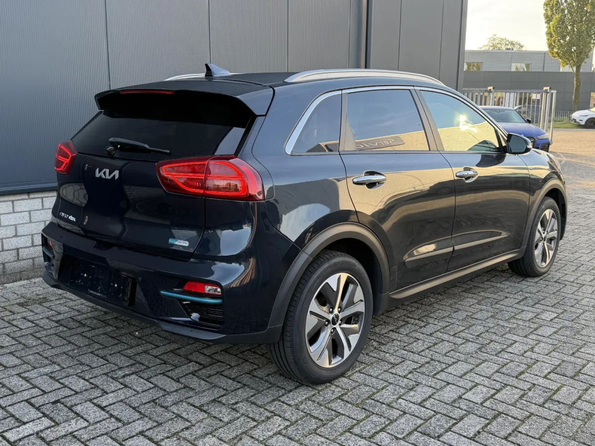 ExecutiveLine 64 kWh 17"/SOH 100%/Leder + memory/Schuif-kanteldak/Stuur + stoelverwarming v+a + koeling v/Dodehoek/Keyless/Apple Carplay & Android Auto