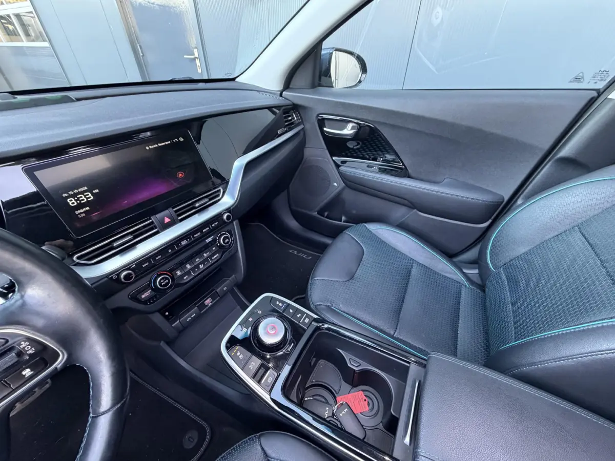 ExecutiveLine 64 kWh 17"/SOH 100%/Leder + memory/Schuif-kanteldak/Stuur + stoelverwarming v+a + koeling v/Dodehoek/Keyless/Apple Carplay & Android Auto