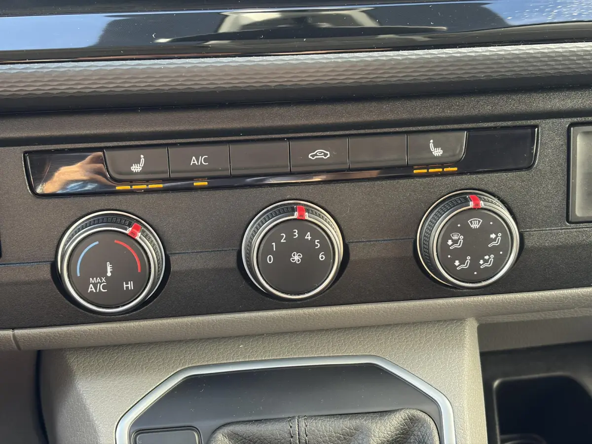 2.0 TDI L2H1 BULLI*75-EDITION*ACC*CAM*LED*VIRTUAL*
