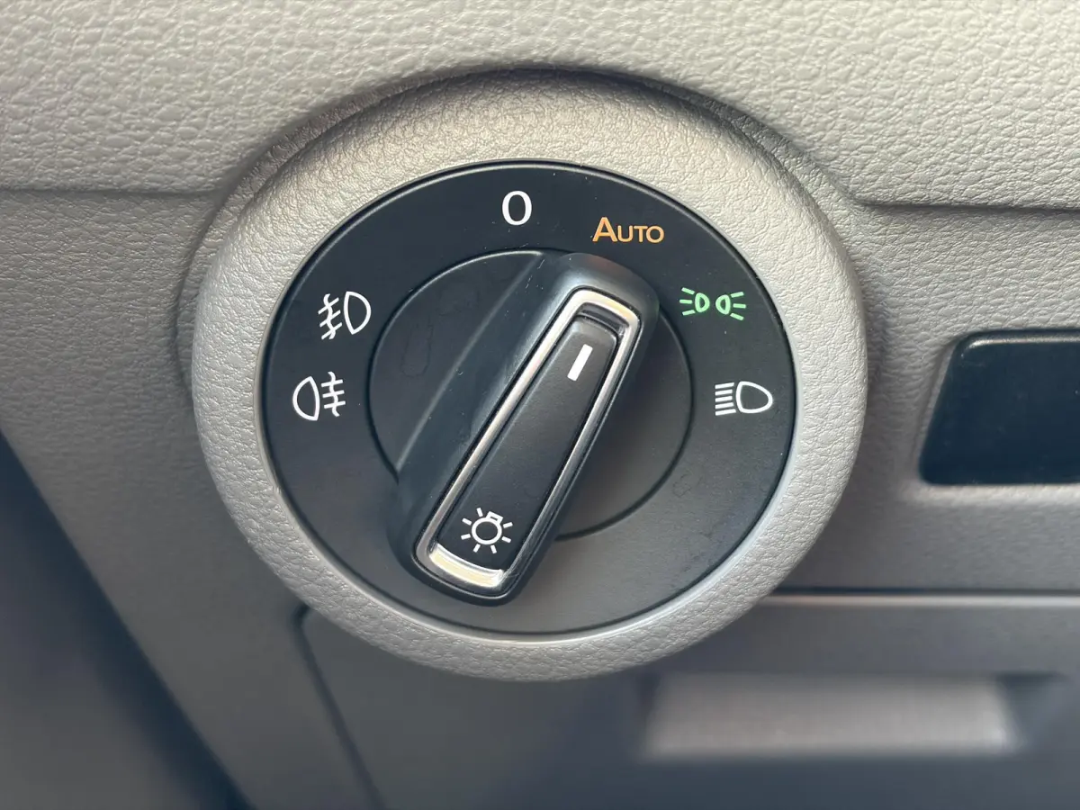 2.0 TDI L2H1 BULLI*75-EDITION*ACC*CAM*LED*VIRTUAL*