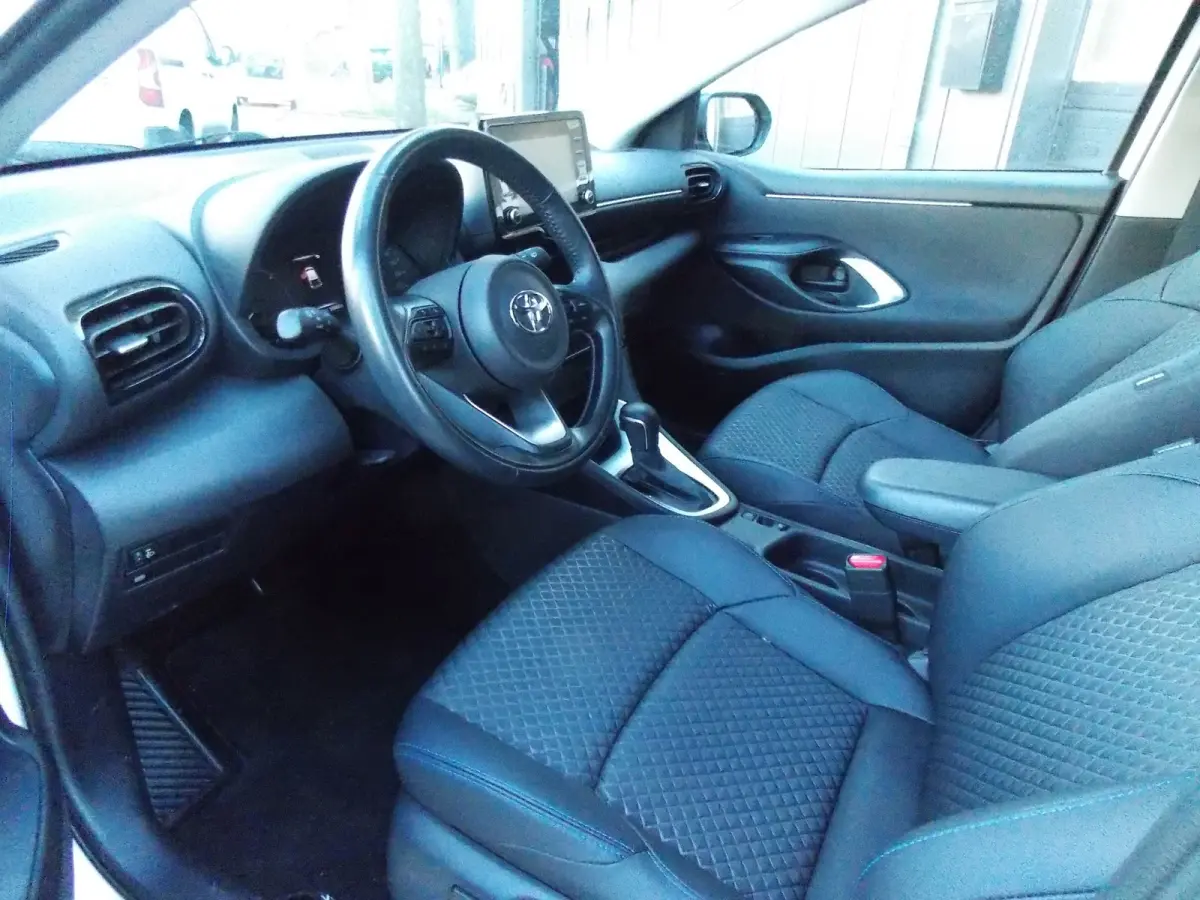 1.5 Hybrid Active Airco Camera Elek Pakket 5Deurs 2022bj GARANTIE