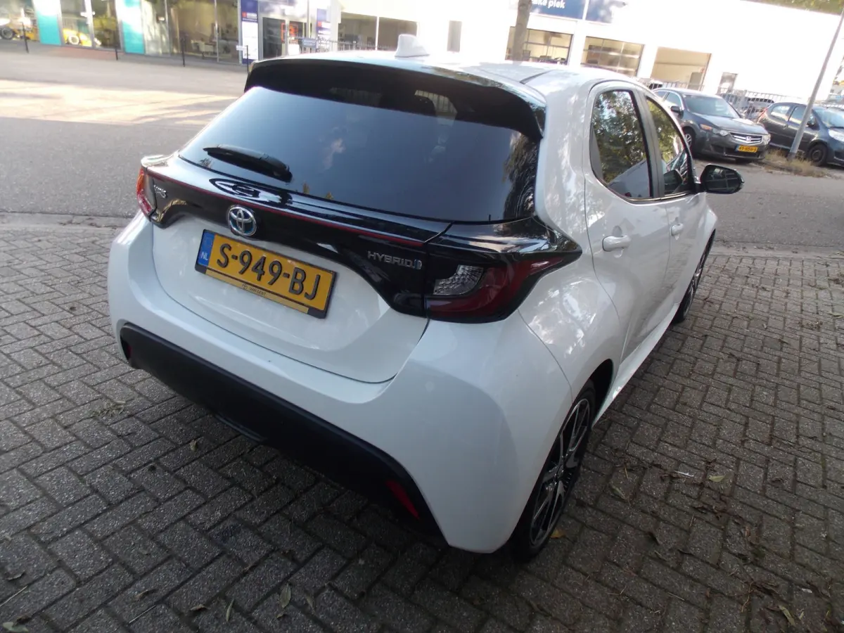 1.5 Hybrid Active Airco Camera Elek Pakket 5Deurs 2022bj GARANTIE