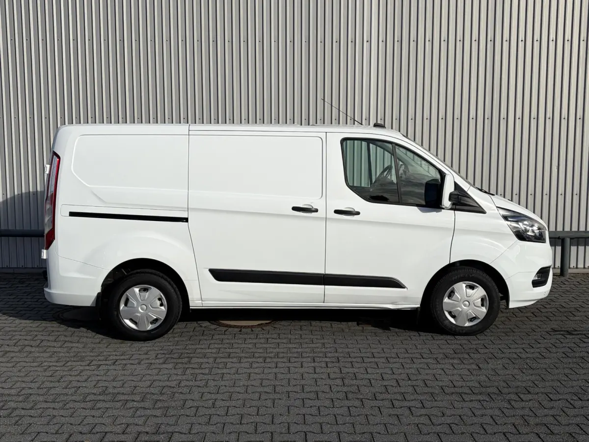 300 2.0 TDCI L1H1 MHEV*HAAK*CAM*A/C*CRUISE*3-PERS*