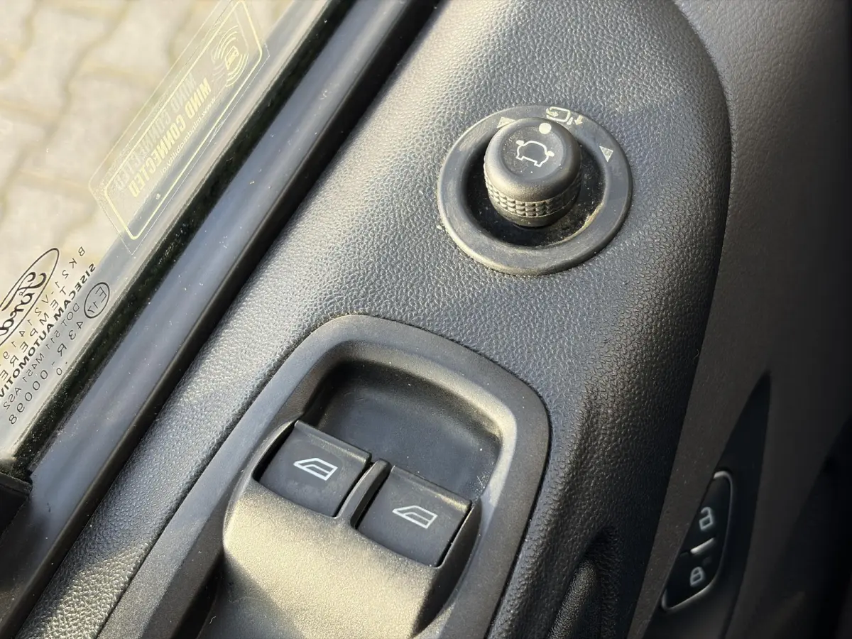 300 2.0 TDCI L1H1 MHEV*HAAK*CAM*A/C*CRUISE*3-PERS*