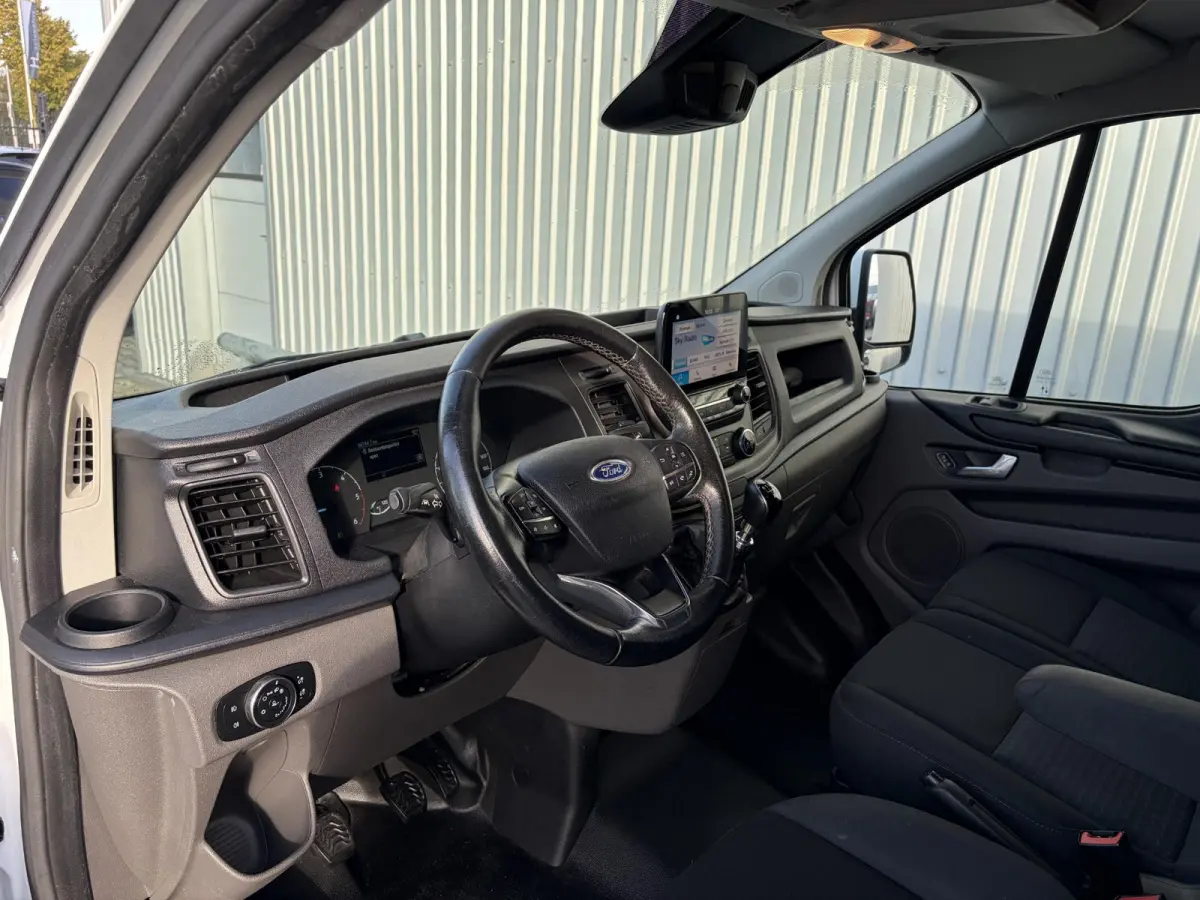 300 2.0 TDCI L1H1 MHEV*HAAK*CAM*A/C*CRUISE*3-PERS*
